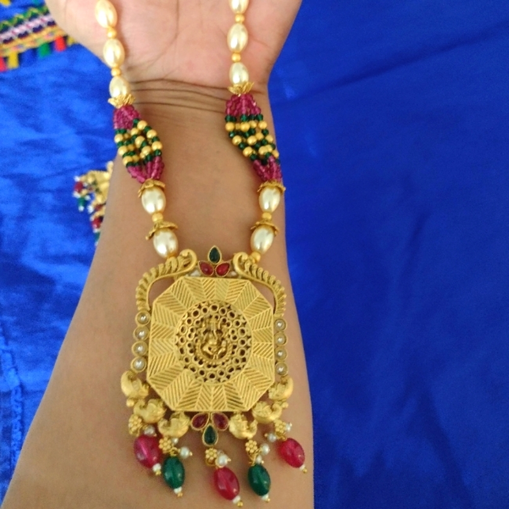 Necklace set